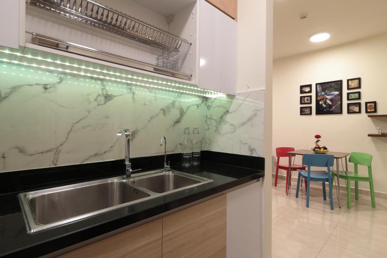 Deluxe With Balcony, Pool, Fitness And Yoga Apartment