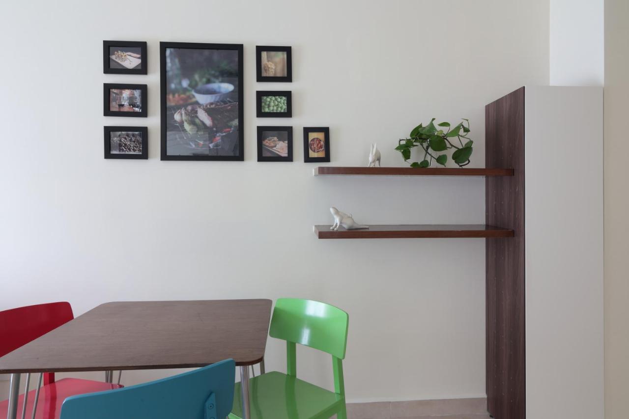 Deluxe With Balcony, Pool, Fitness And Yoga Apartment *