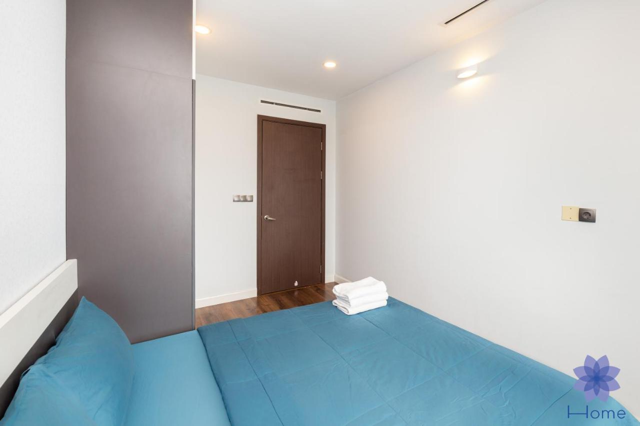 For Rent Near Airport. W/free Gym & Pool Ho Chi Minh City