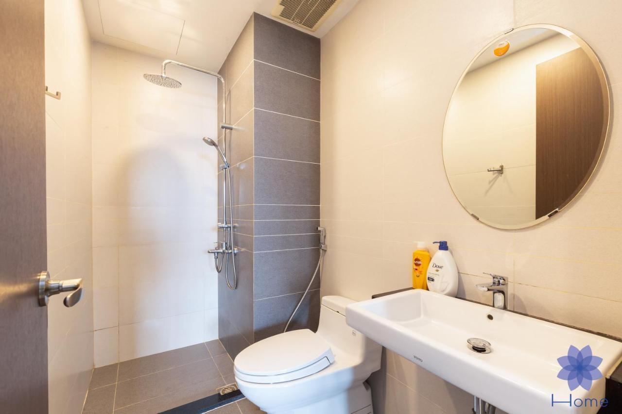 For Rent Near Airport. W/free Gym & Pool Apartment