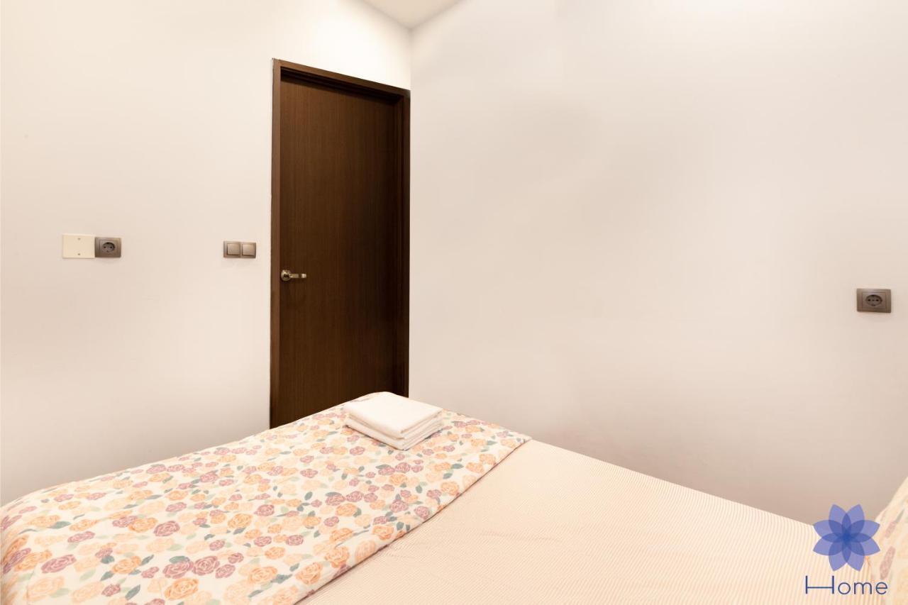For Rent Near Airport. W/free Gym & Pool Apartment *