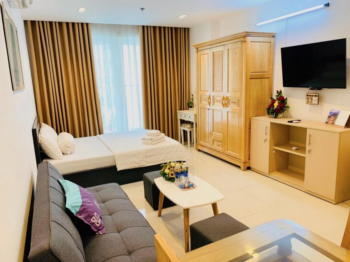 Sky Center Near Airport Apartment *
