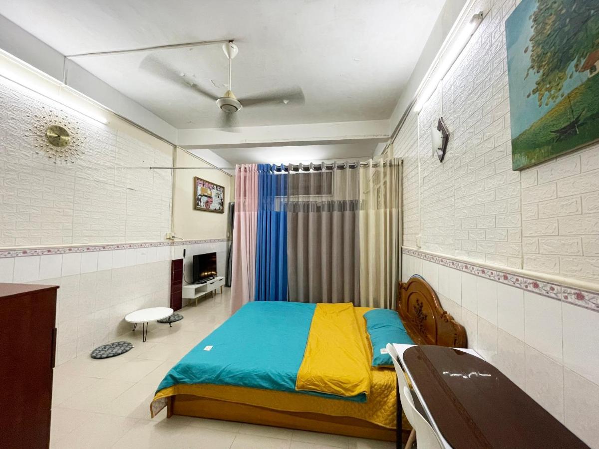 Ductaigallery's Apt& Cheap In Saigon *