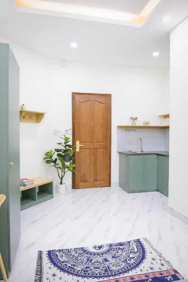 Apartment Le House - 1 Btw Airport And D1 Center, Fast Wifi And Check-in 24-7
