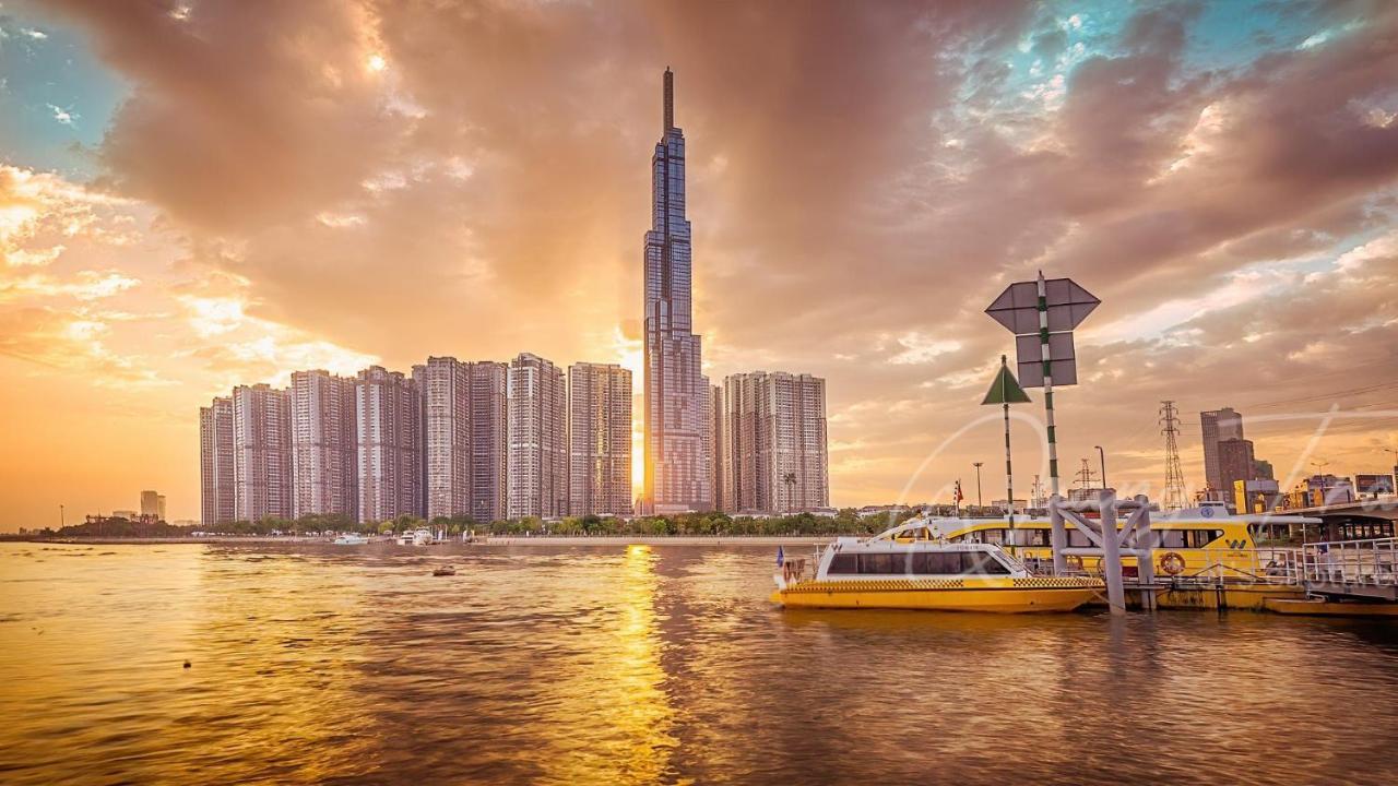 Vinhome Park - Landmark 81 * Ho Chi Minh City