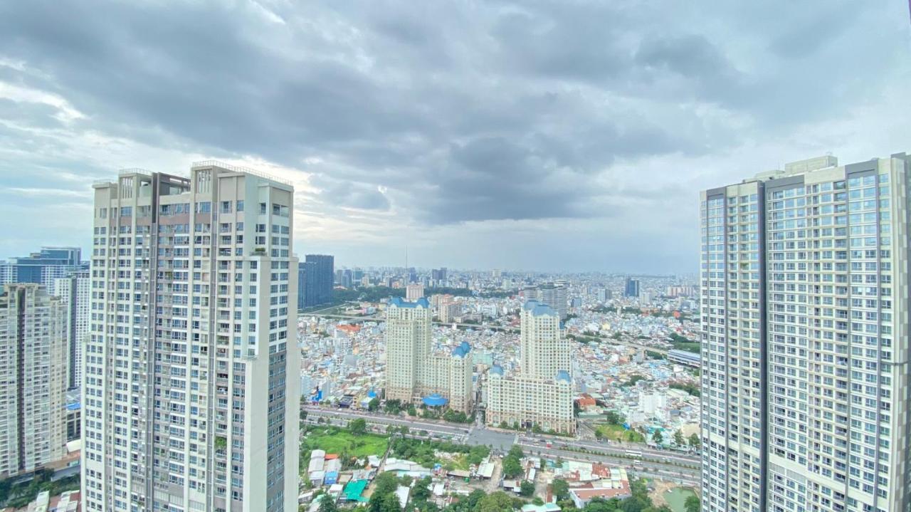 Cao House Saigon - Vinhomes Park Apartment *