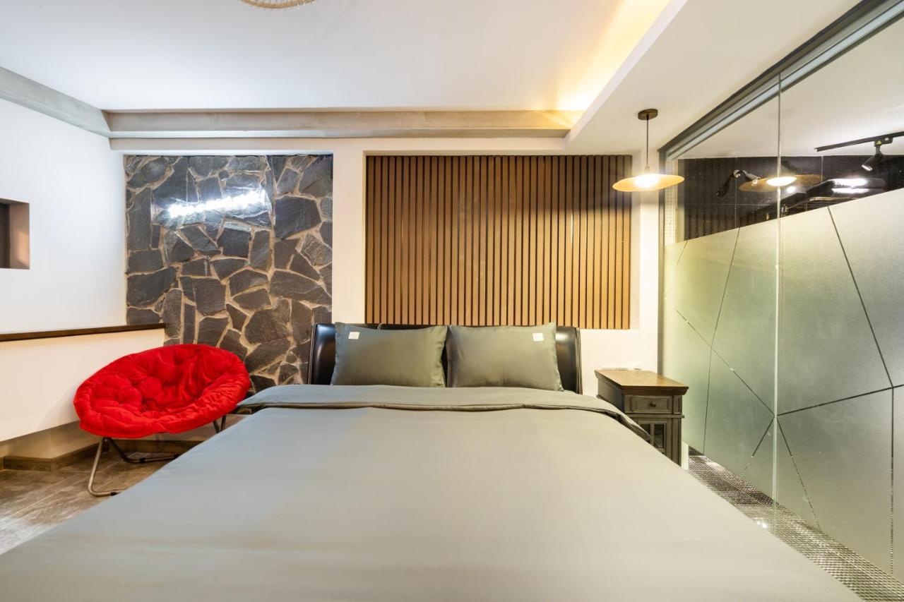 G9 Homestay - De Tham *