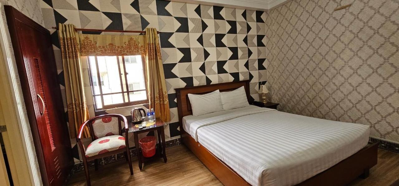 Cosmo Hotel 3*