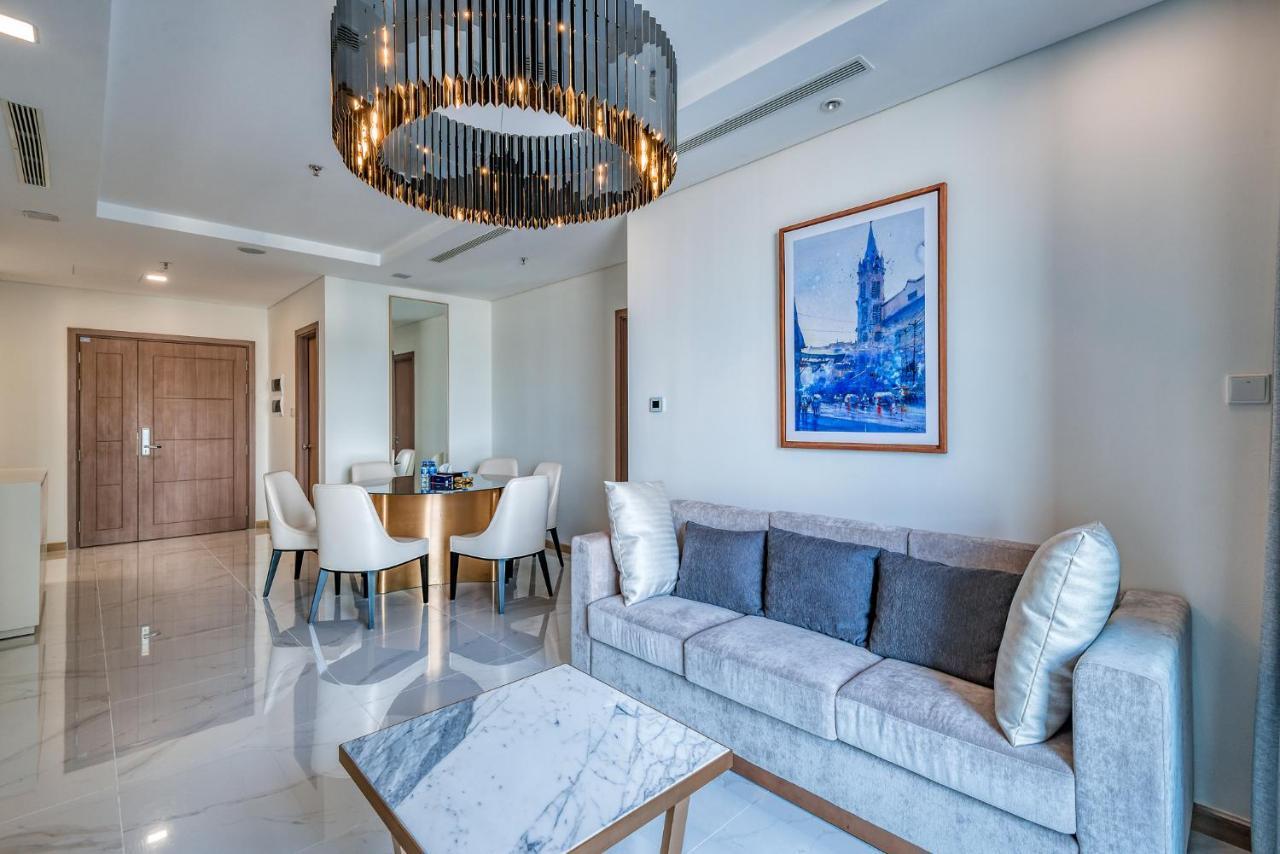 Apartment Luxe Living - Vinhomes Park Ho Chi Minh City