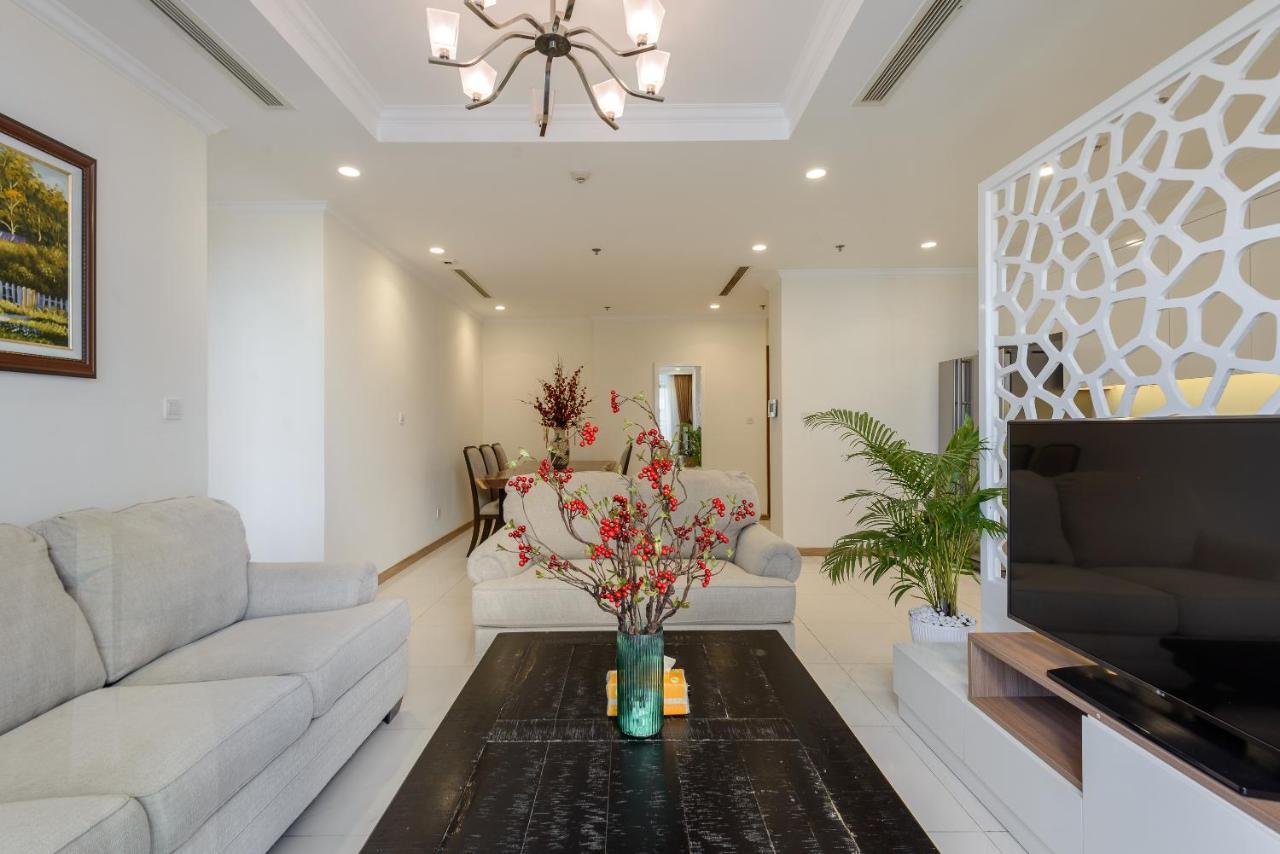 Luxe Living - Vinhomes Park * Ho Chi Minh City
