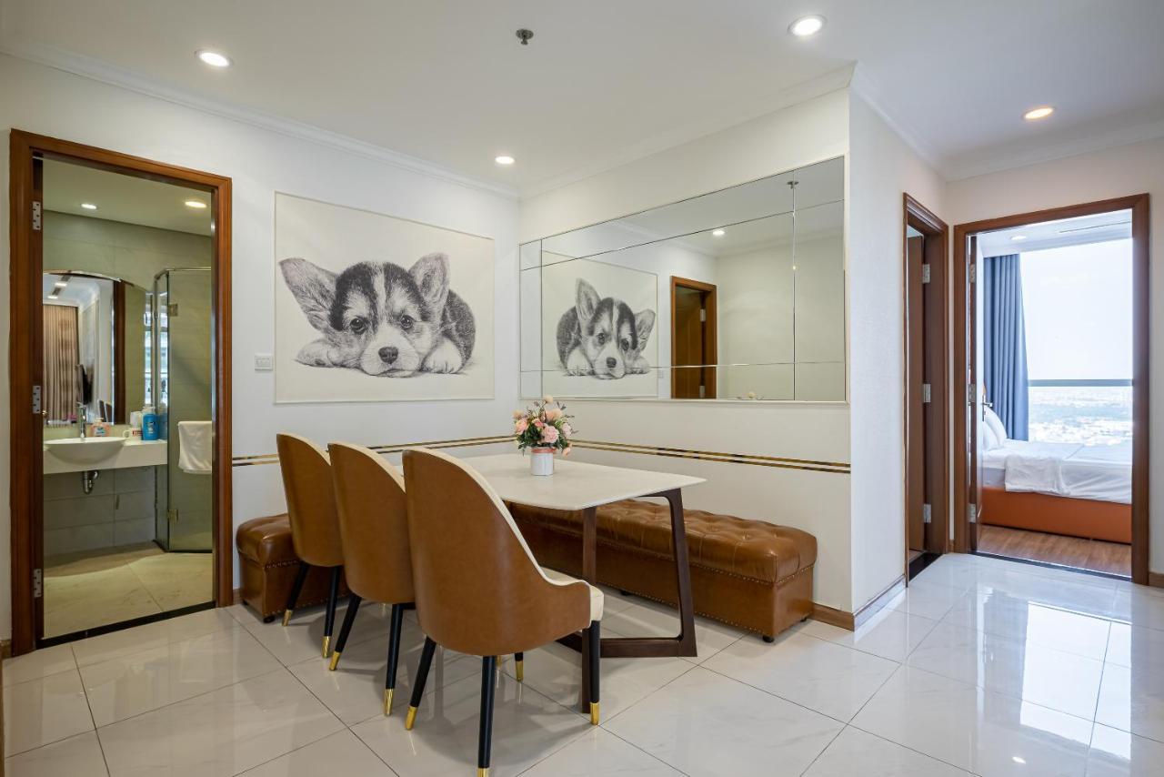 Luxe Living - Vinhomes Park Apartment *