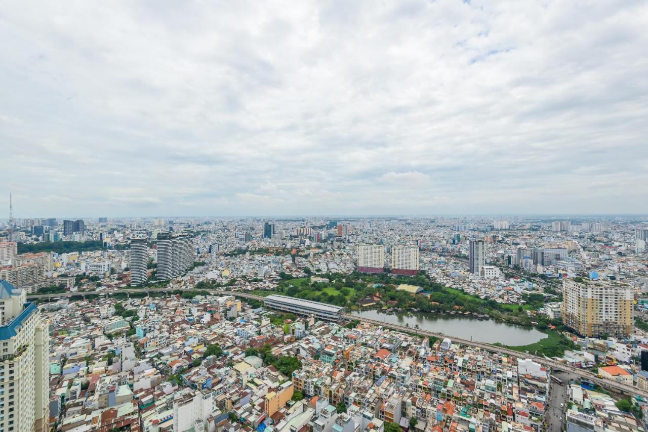Luxe Living - Vinhomes Park Apartment Ho Chi Minh City