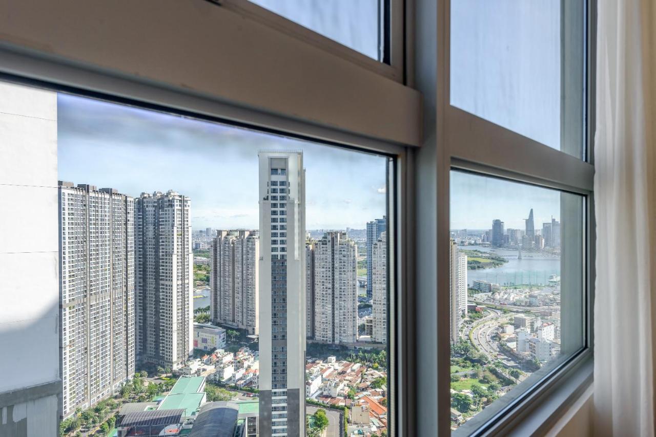 Apartment Luxe Living - Vinhomes Park Ho Chi Minh City