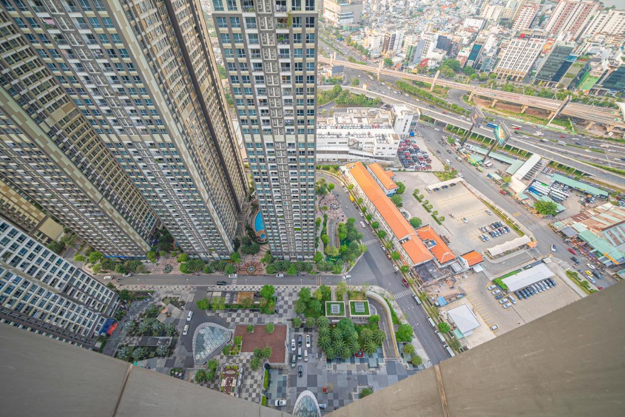 Luxe Living - Vinhomes Park *