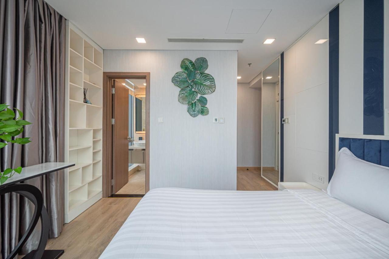 Apartment Luxe Living - Vinhomes Park Ho Chi Minh City