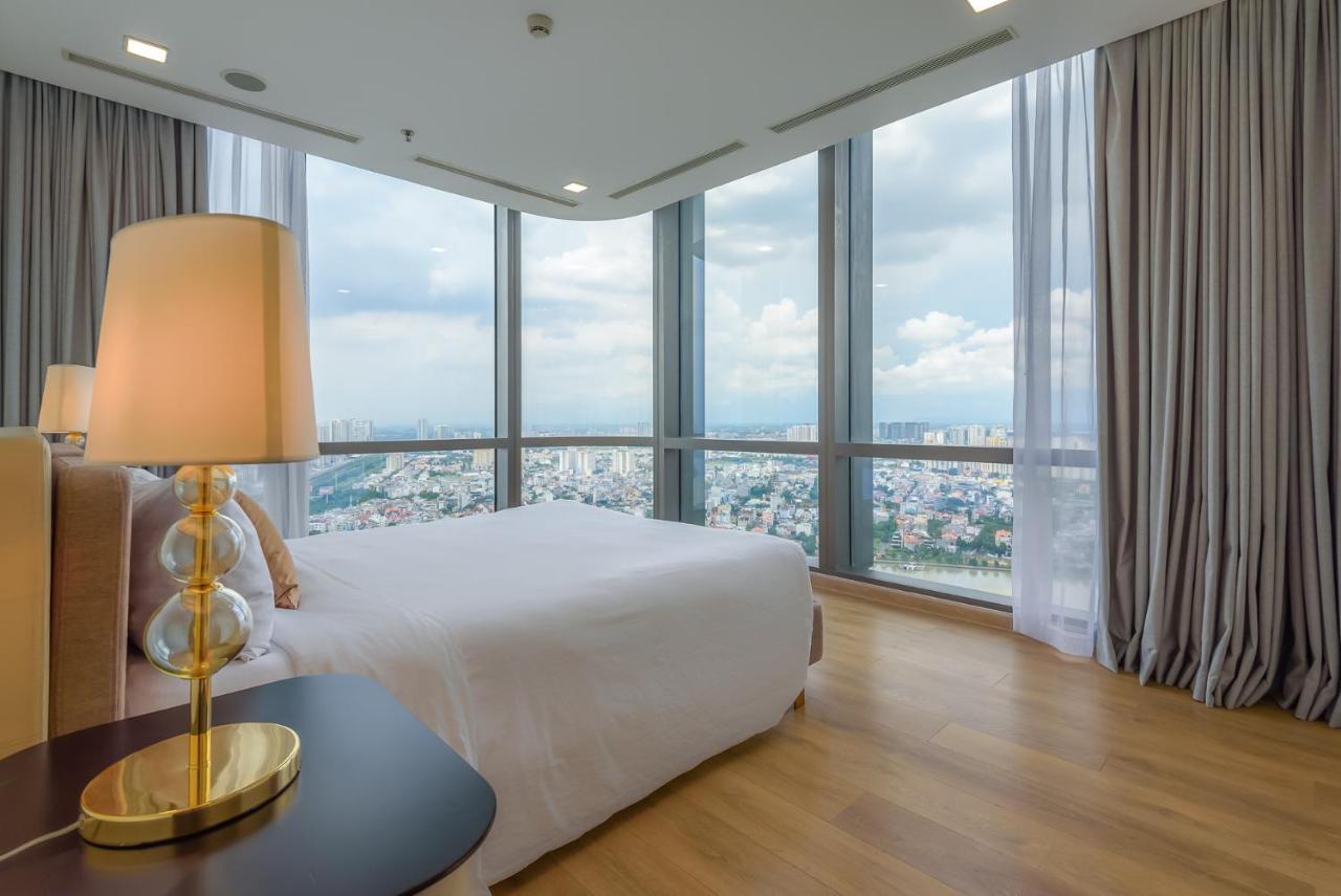 Skyline Tower Landmark 81 Apartment