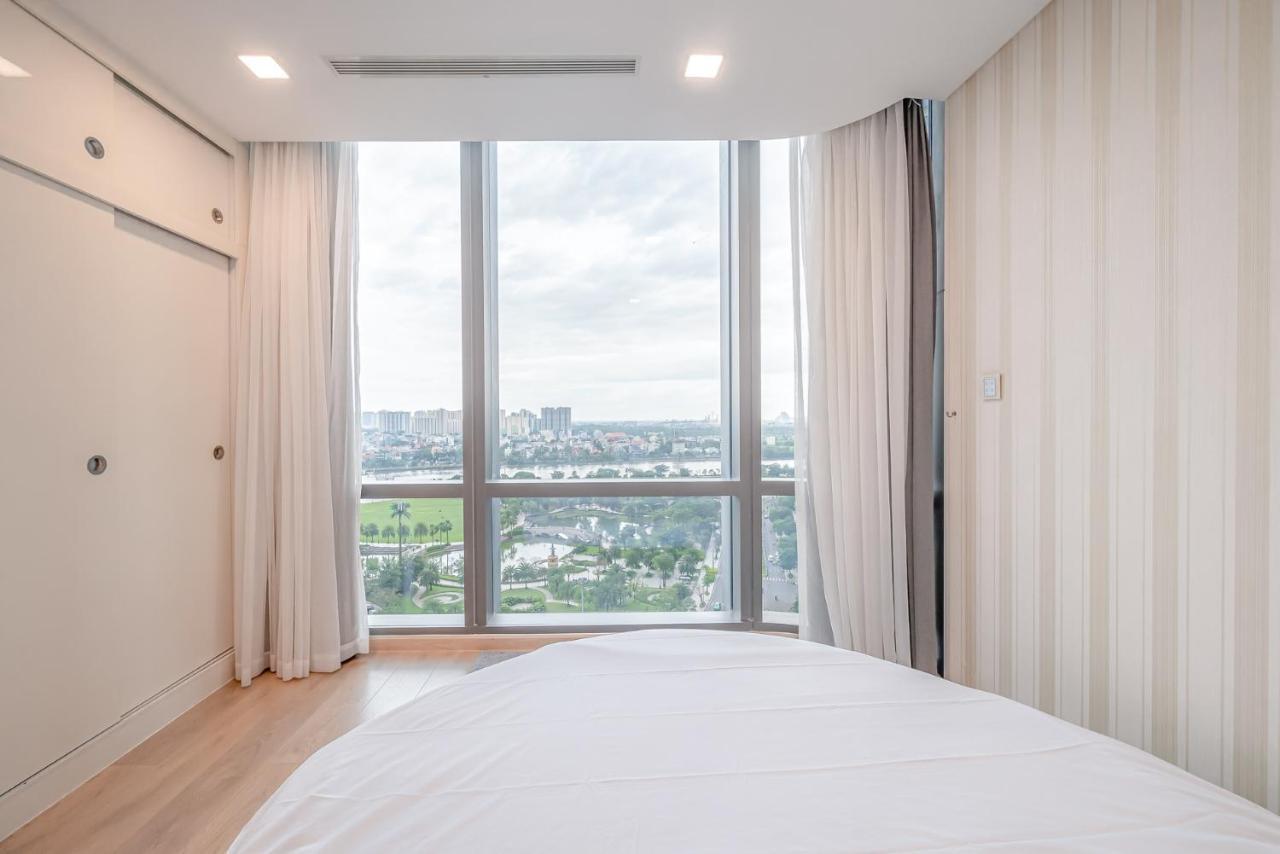Skyline Tower Landmark 81 Apartment *