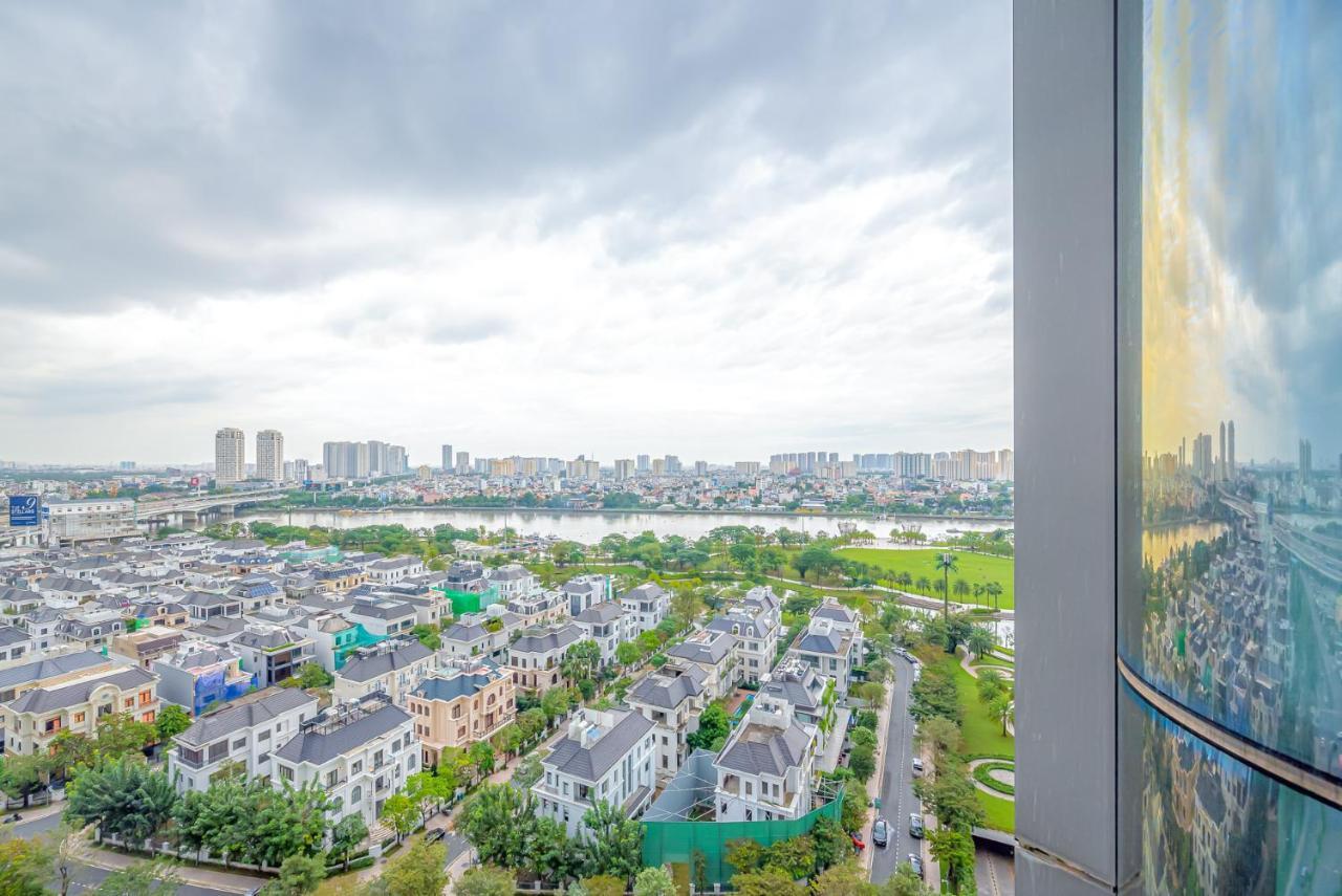 Skyline Tower Landmark 81 * Ho Chi Minh City