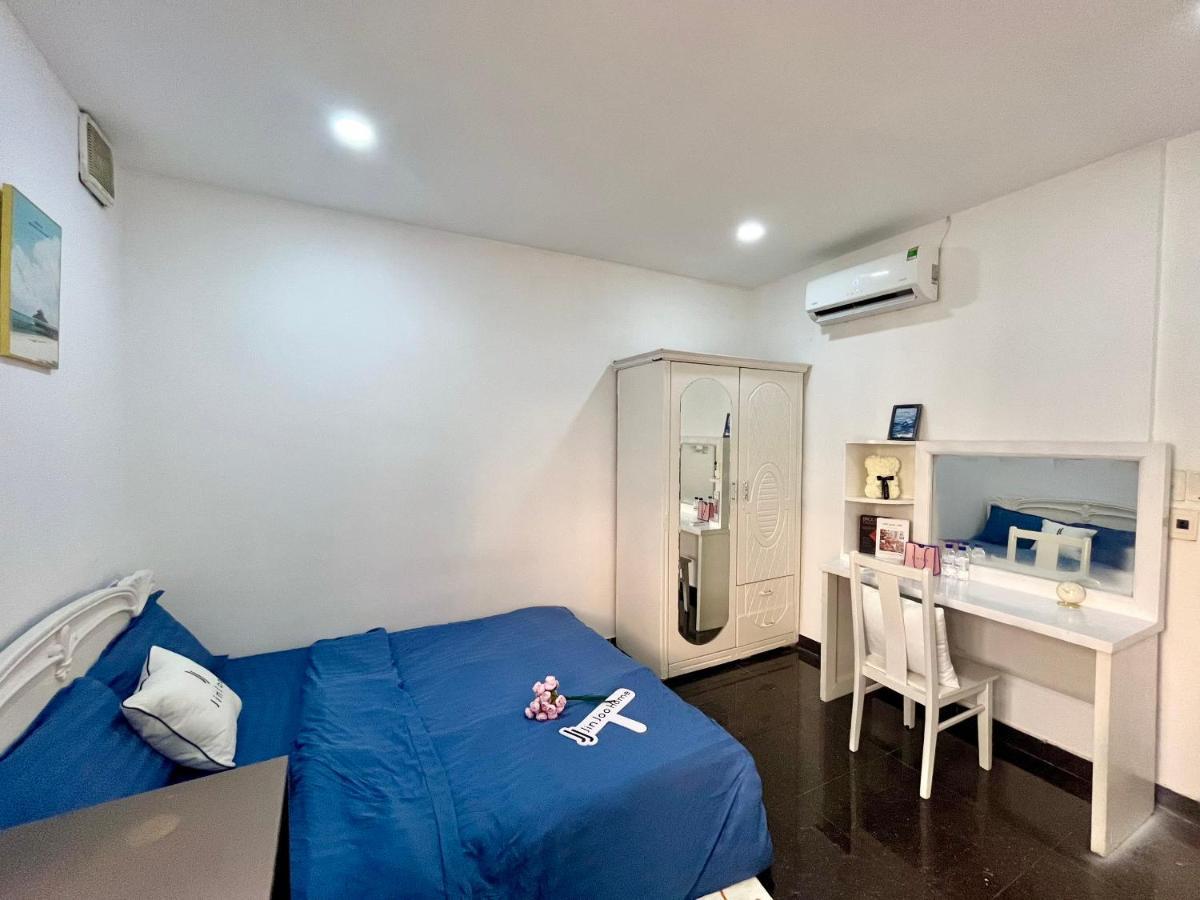 Jinjoo - Phong Rieng Studio Quan 1 Ho Chi Minh City