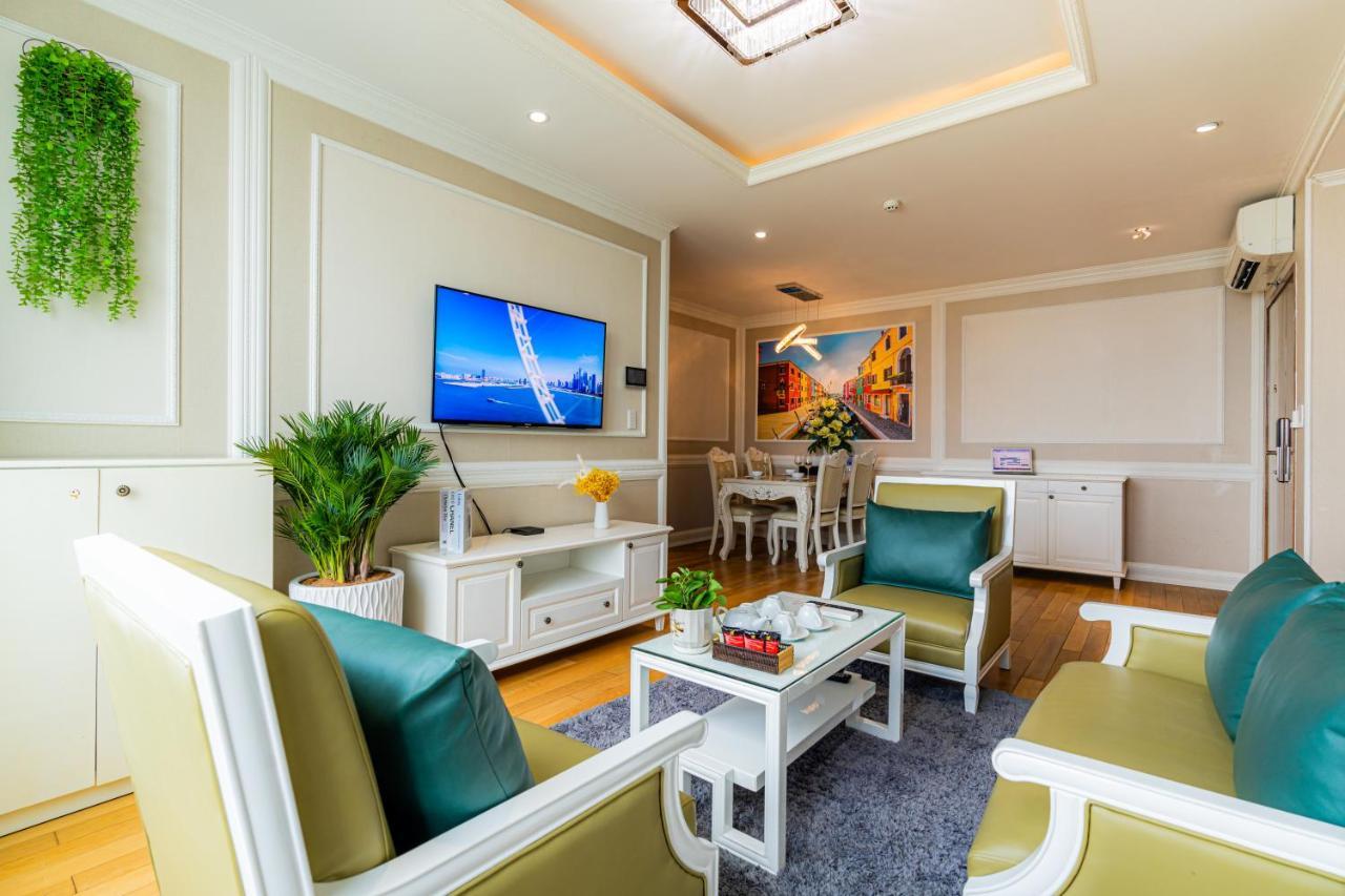 Leman Luxury *