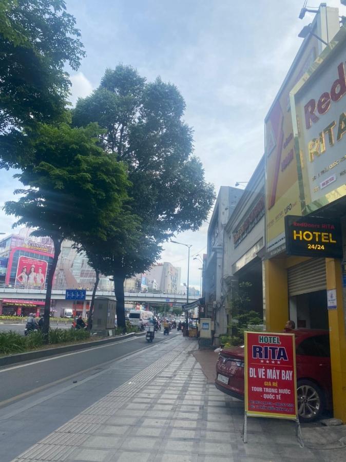 Khách sạn Rita - San Bay Tan Son Nhat- Airport,canh Benh Vien Tam Anh, San Quan Khu 7 3*