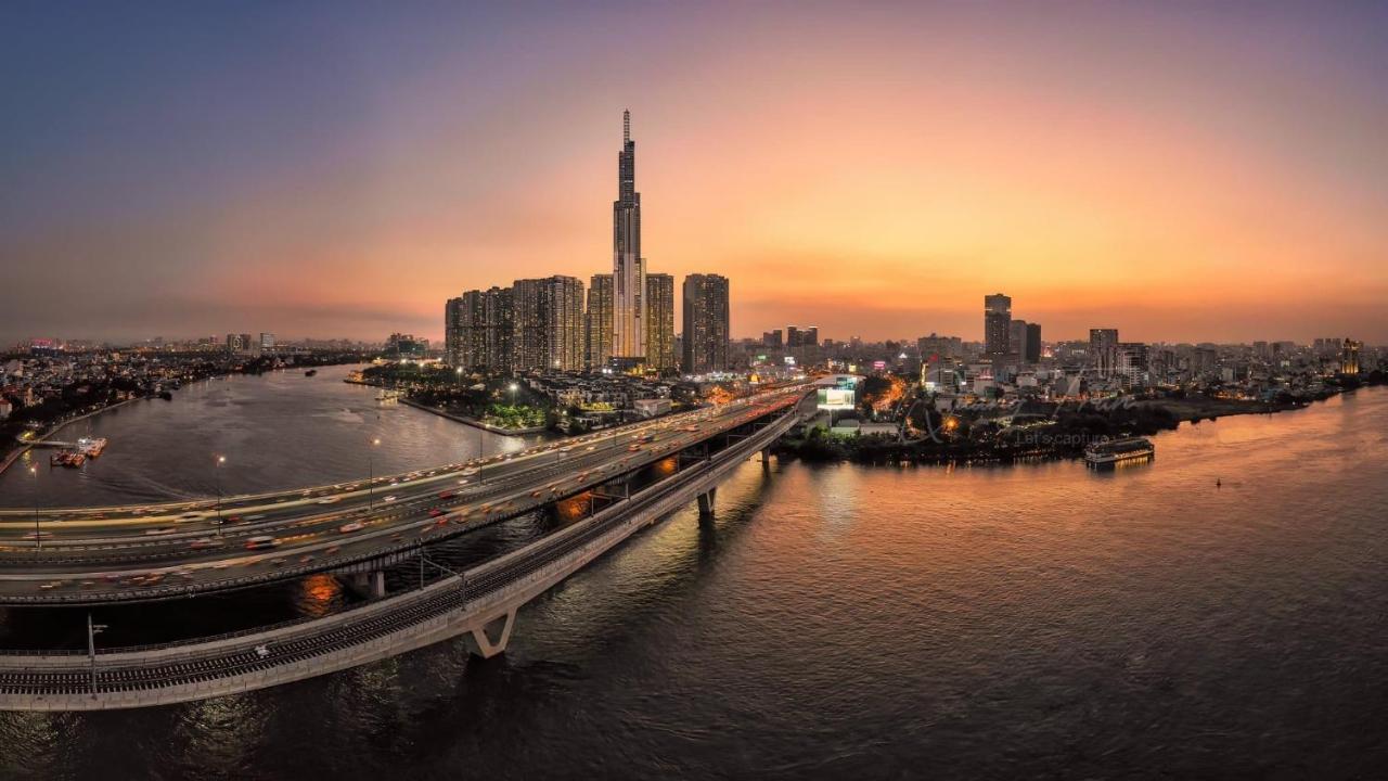 Vinhome Park - Landmark 81 Apartment *