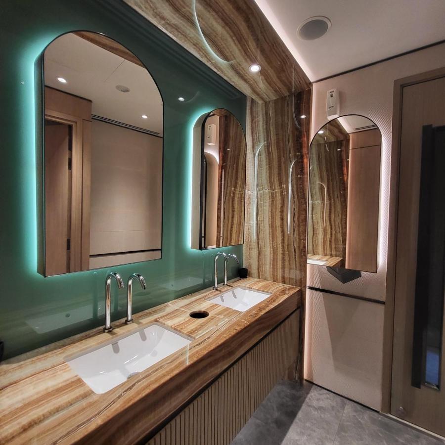 Apartment The Marq Luxury District 1 Hcmc 2masterbrs Ho Chi Minh City