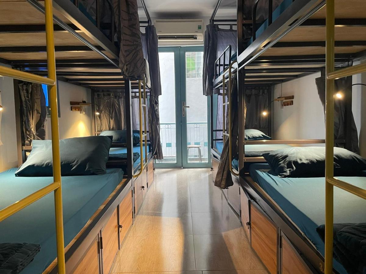 Capsule hotel Joy