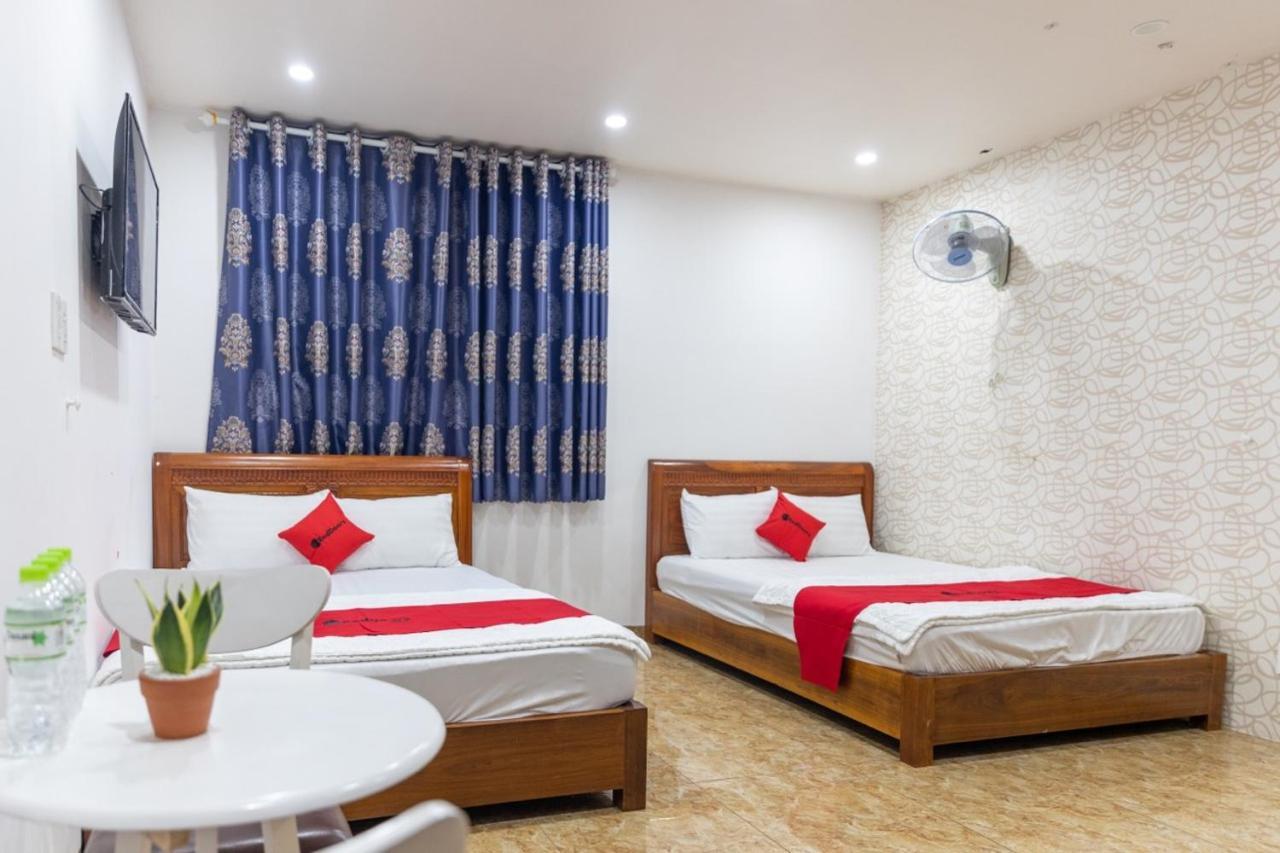 Rita - San Bay Tan Son Nhat- Airport,canh Benh Vien Tam Anh, San Quan Khu 7 Khách sạn 3*