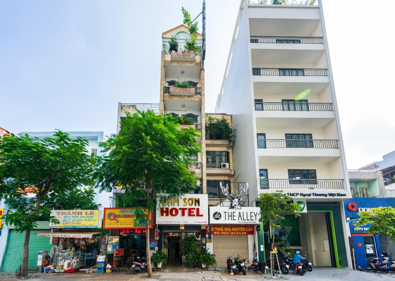 Khách sạn ân Tình *