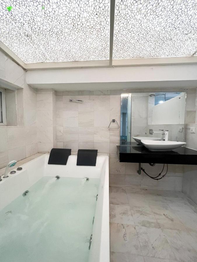 New Land - Phu My Hung Aparthotel