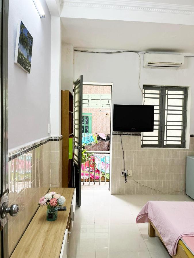 Ms. Hoa Bed & Breakfast *