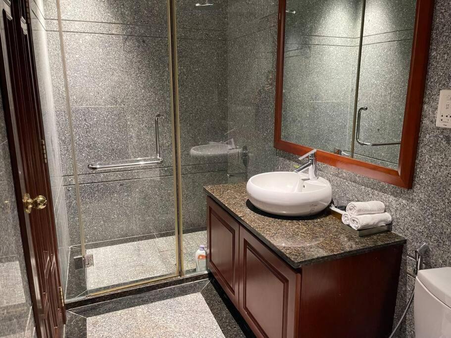 Apartment The Rixx Paradise@vincomcenter/bathtub/pool/netflx Ho Chi Minh City