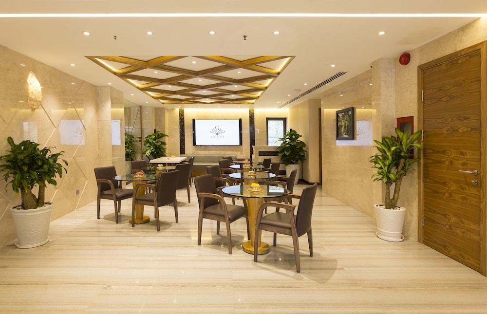 Queen Ann Hotel Ho Chi Minh City