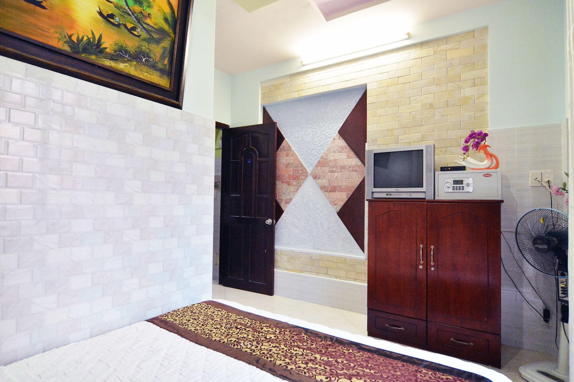 Hotel Lamenda Saigon *
