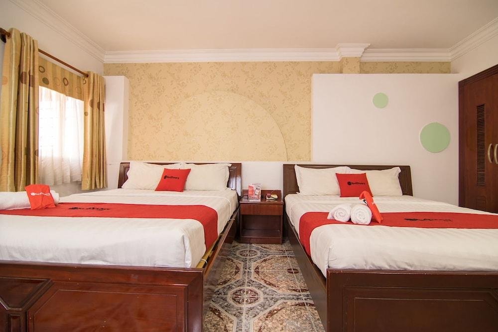 Cosmo Hotel 3*