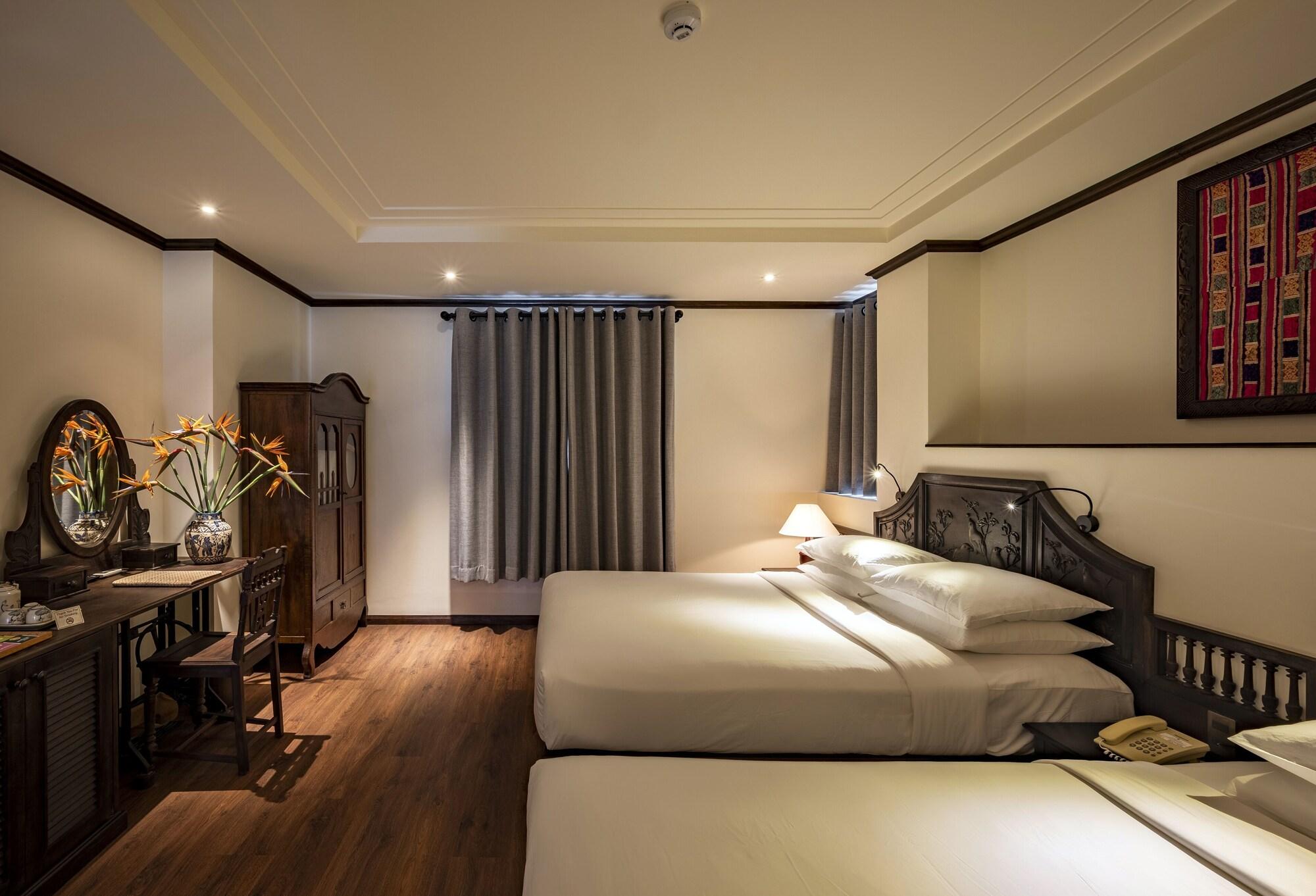 Roseland Point Khách sạn 4*