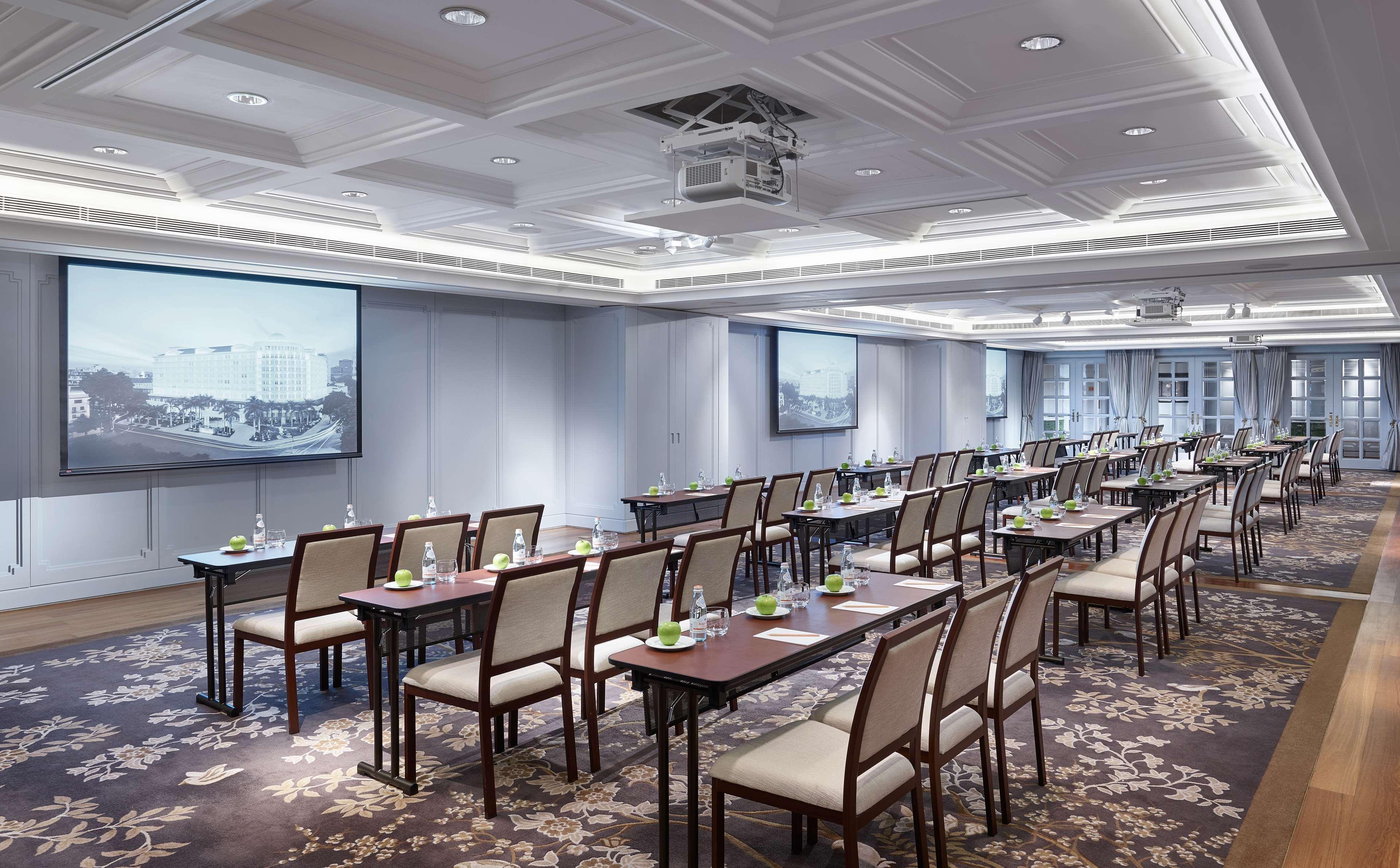 Park Hyatt Saigon Hotel