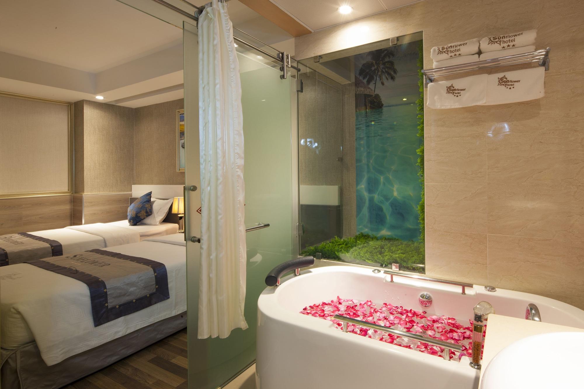 Sun Flower Luxury Hotel 3*