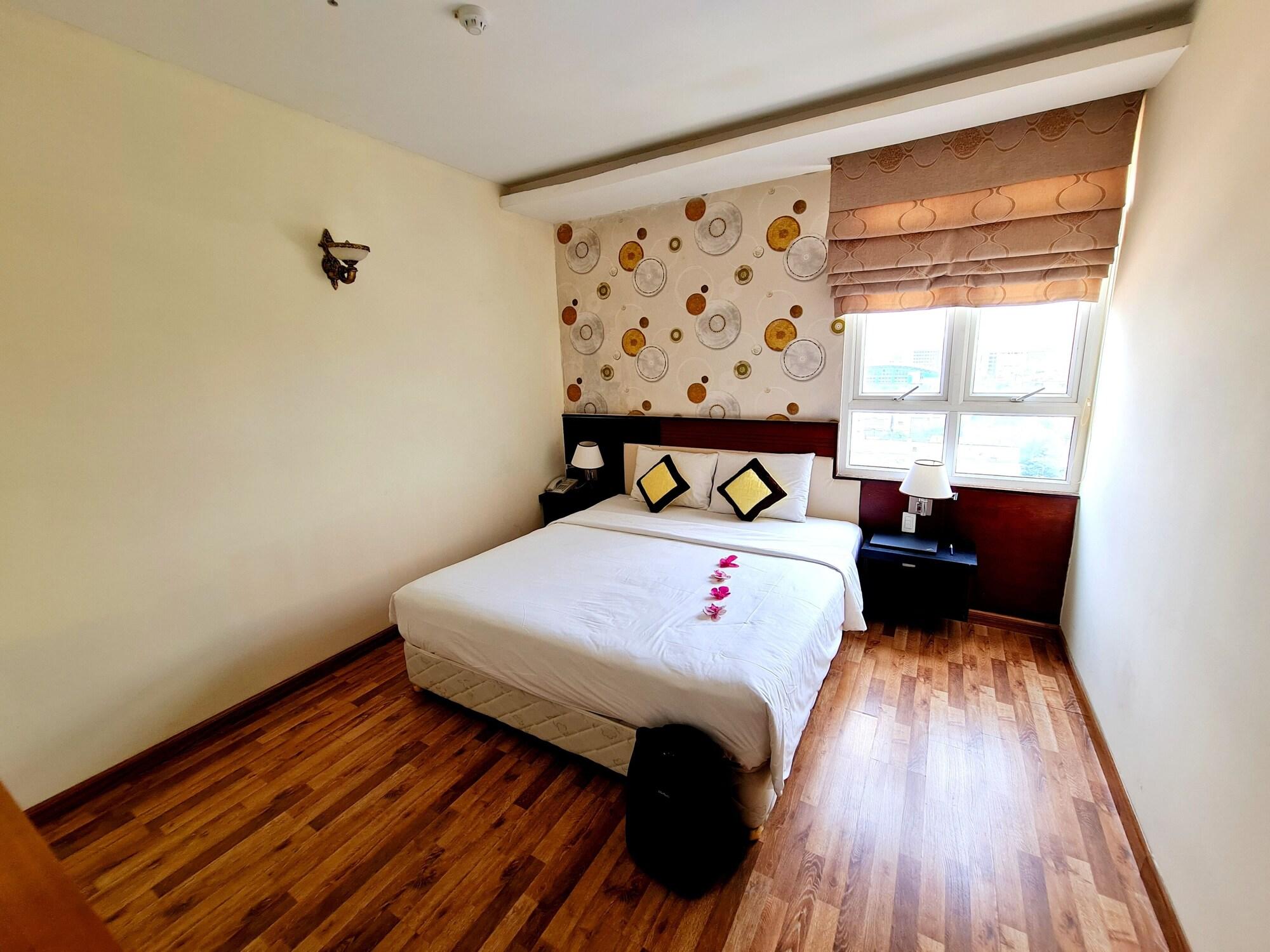 Happy Life Hotel 3*