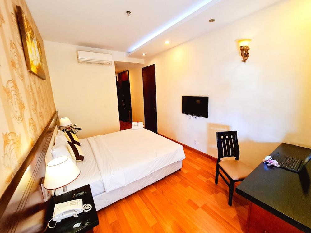 Happy Life Hotel