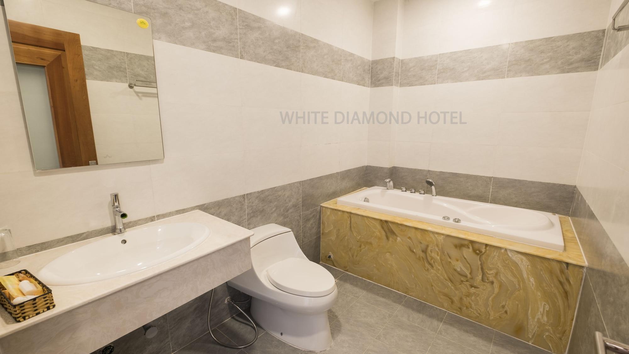 White Diamond - Airport