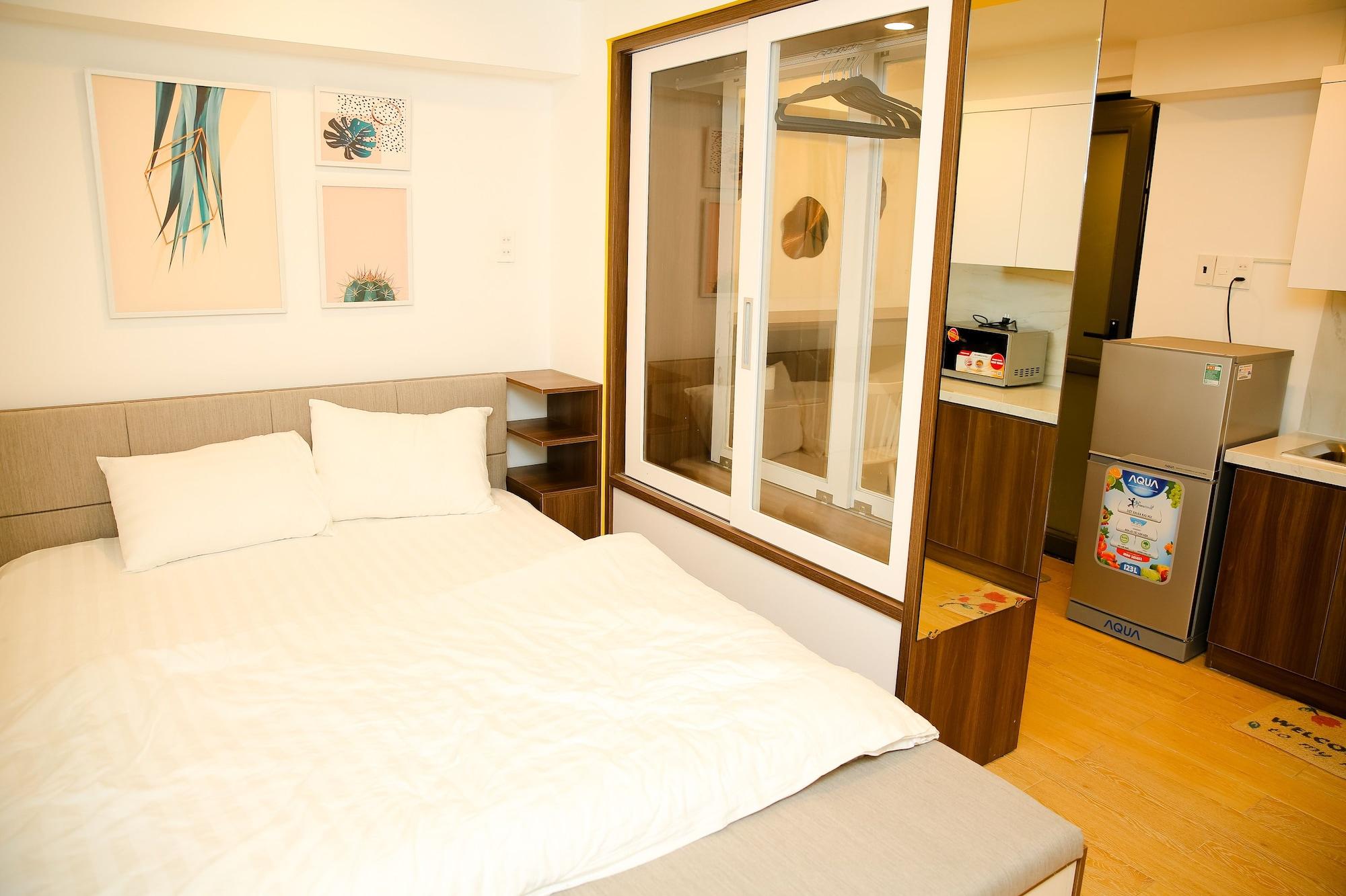 The Sargon Apartment *