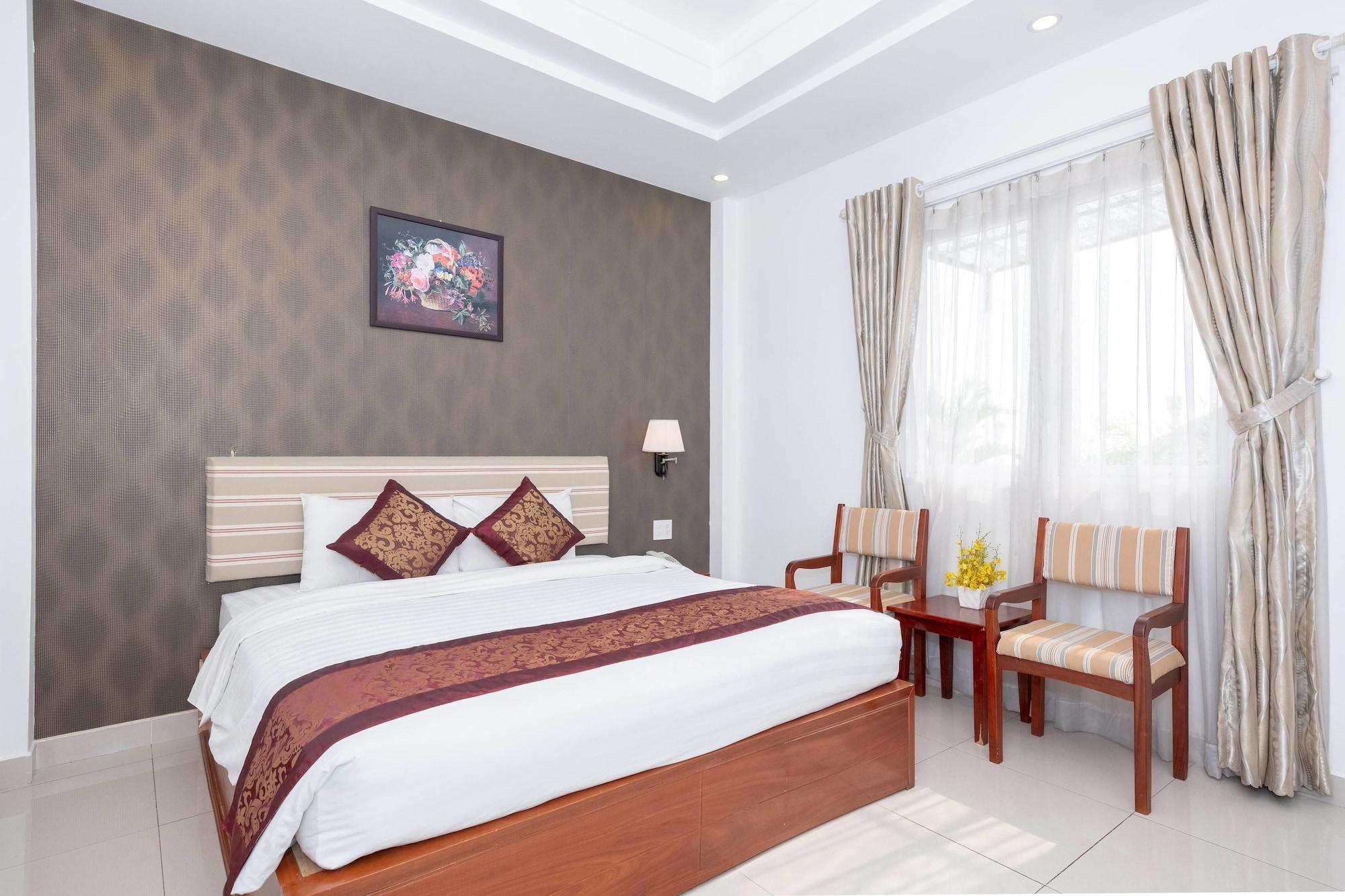Airport Saigon - Gan Am Thuc Dem Cho Pham Ho Chi Minh City