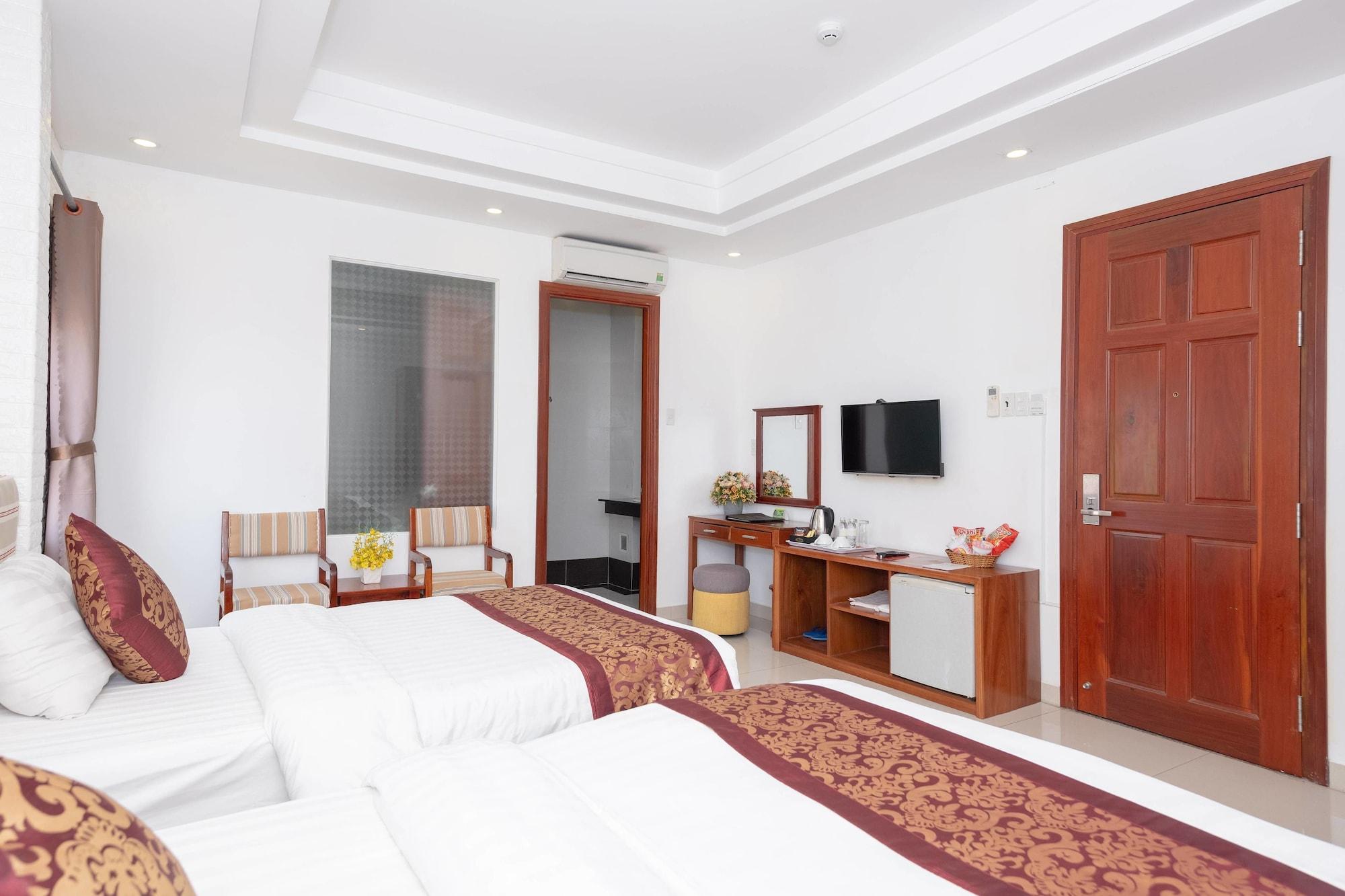 Hotel Airport Saigon - Gan Am Thuc Dem Cho Pham 3*