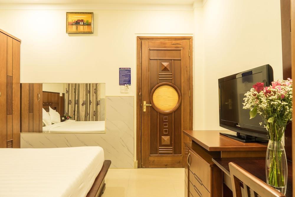 An Binh 2 2* Ho Chi Minh City