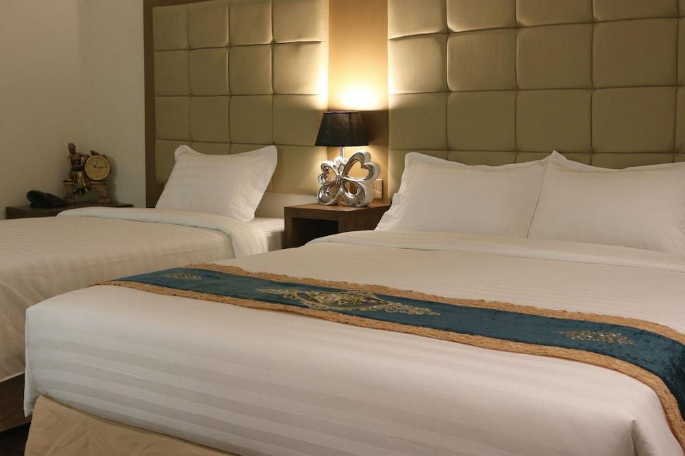 Diamond Hill Hotel 4*