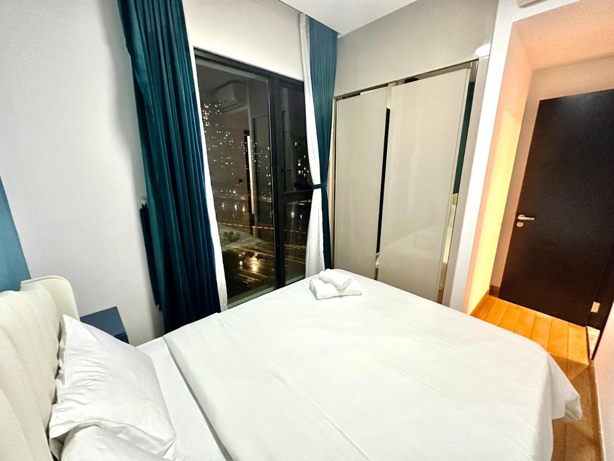 Luxury Gold 86 : D1- Mension , Rooftop Pool - District 1 Apartment *
