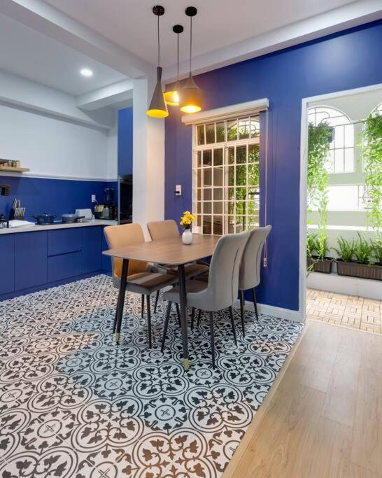 Modern, Cozy & Fully Equipped 2br In D4, 5m To D1 Apartment