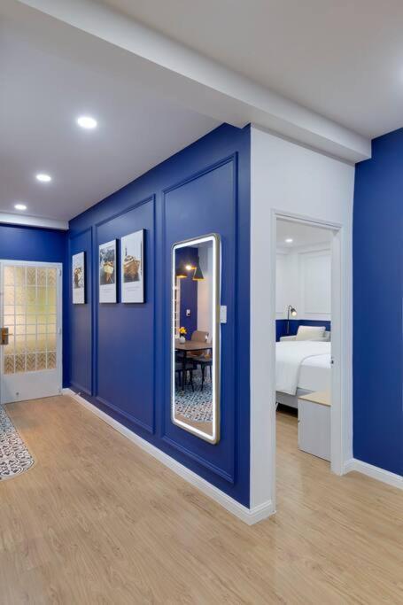 Modern, Cozy & Fully Equipped 2br In D4, 5m To D1 Ho Chi Minh City